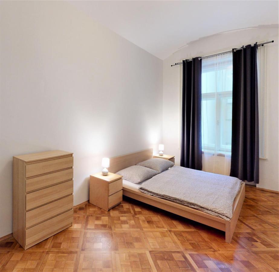 Wenceslas Square Quiet&charm Apartamento Praga